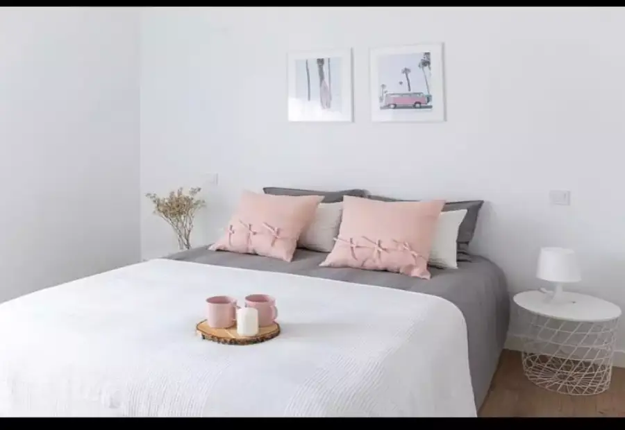 Alquiler de habitaciones en apartamento de 9 habitaciones en El Molinillo - Capuchinos en Málaga