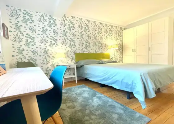 Habitación en piso compartido de 6 dormitorios en alquiler en Abando, todos los gastos incluidos en Bilbao