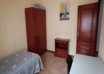 Habitación en piso compartido de 6 habitaciones en alquiler en Salamanca, solo estudiantes en Salamanca