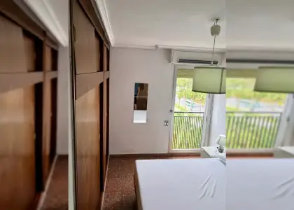 Habitación en un piso compartido de 5 habitaciones en Murcia, con algunos gastos incluidos. en Murcia