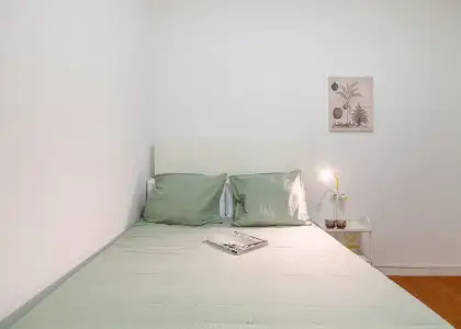 Habitación en un piso compartido de 6 habitaciones en alquiler en la Dreta de l'Eixample, solo para profesionales. en Barcelona