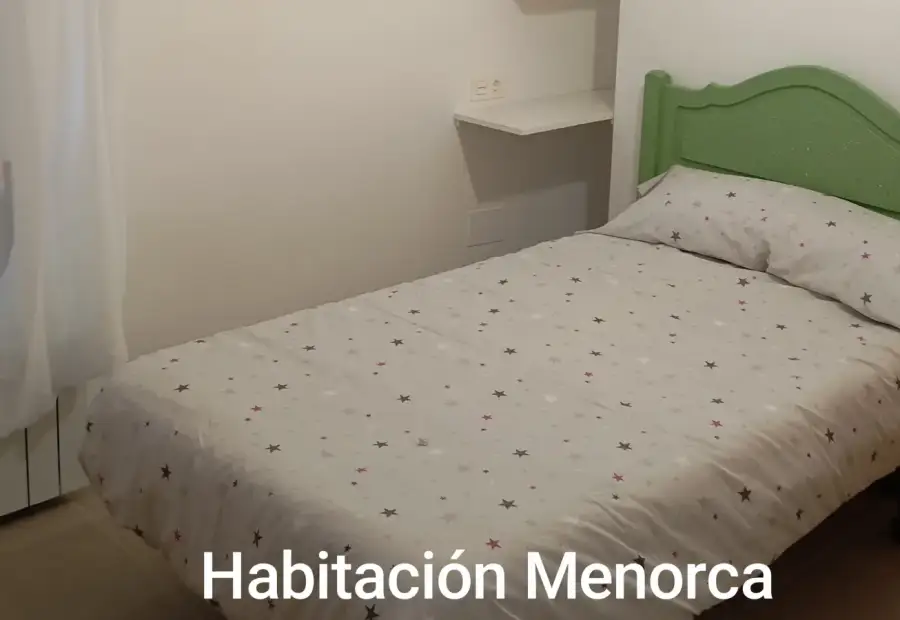 Se alquila habitación en piso compartido de 4 habitaciones en Delicias-Canterac. en Valladolid