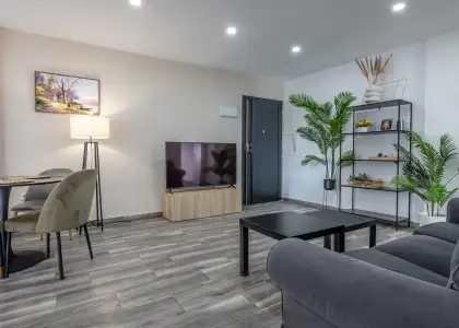 Se alquila habitación en piso compartido de 5 habitaciones en L'Illa Perduda. en Valencia