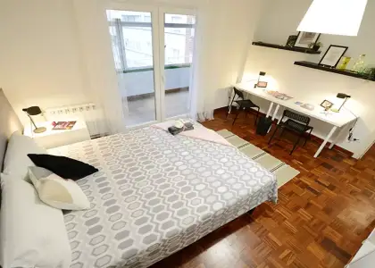 Se alquila habitación en piso de 4 dormitorios en Ametzola en Bilbao