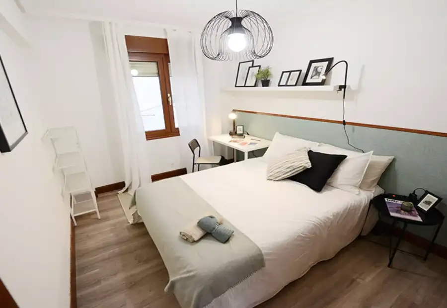 Se alquila habitación en piso de 4 habitaciones en Bilbao en Bilbao